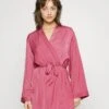 Anna Field Bademantel - Pink 1 Anna Field Bademantel - Pink -Anna Field 32152efd11614eefa4af1ae51222013a