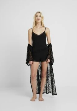 Anna Field Nachtwäsche Set - Black 9 Anna Field Nachtwäsche Set - Black -Anna Field 3f9bbd1a2a7547dc8ab3405a90e2d662