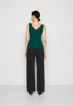 Anna Field Top - Dark Green 10 Anna Field Top - Dark Green -Anna Field 614e108f187847bebe73f237077d58d0
