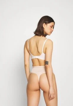 Anna Field 2PP HIGH WAIST THONG - String - Beige 10 Anna Field 2PP HIGH WAIST THONG - String - Beige -Anna Field 7a81d7f436b440379646703733e36737