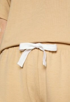 Anna Field Nachtwäsche Set - Taupe 13 Anna Field Nachtwäsche Set - Taupe -Anna Field 7d8afc28f4ce476ebaca6122eb3ebdc2