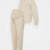 HOODIE WITH JOGGER SET - Kapuzenpullover - Beige 1 HOODIE WITH JOGGER SET - Kapuzenpullover - Beige -Anna Field e2dff53c08d148798fa2349104b4f403