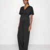 SHORT SLEEVE WRAP JUMPSUIT - Jumpsuit - Black 2 SHORT SLEEVE WRAP JUMPSUIT - Jumpsuit - Black -Anna Field ecabbac561b94bf3ace118ad2fab6b52